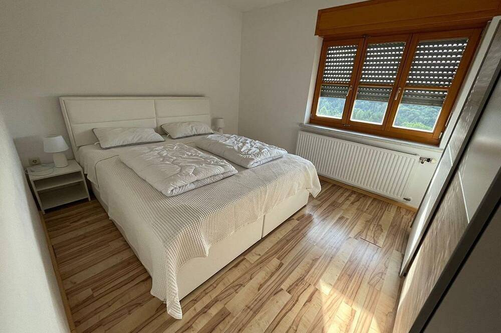 Ganze Wohnung, Ferienwohnung \"Raus aufs Land\" - Appartement/Fewo mit Südwest-Balkon in Südoststeiermark, Fehring