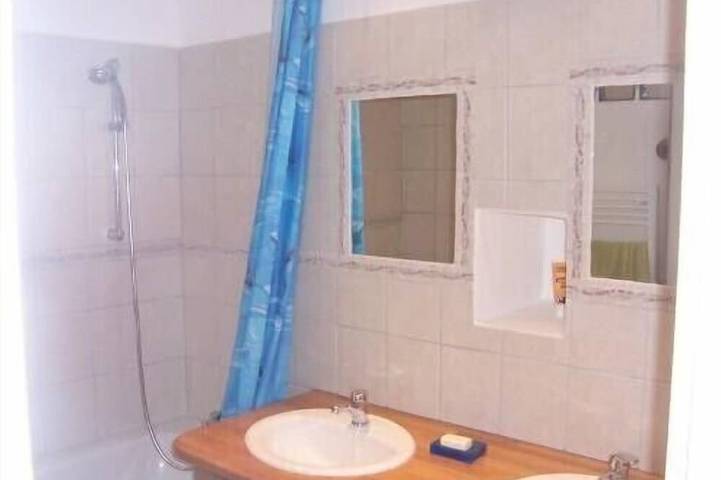 Gîte pour 6 personnes, avec jardin à Méthamis - 2