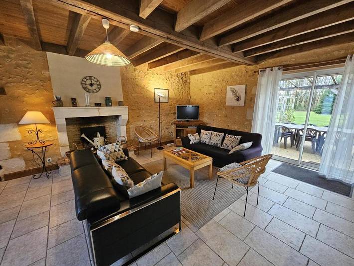 Location de vacances pour 8 personnes, avec jardin à Lusignan - 4