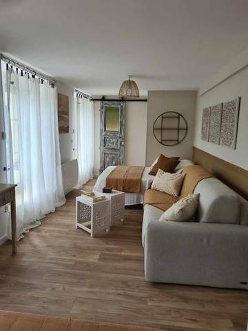 Location de vacances pour 14 personnes, avec terrasse et jardin, animaux acceptés dans Saint-Pierre-en-Auge