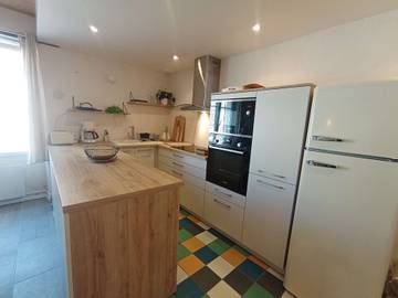 Cottage pour 4 personnes, avec jardin à Étel