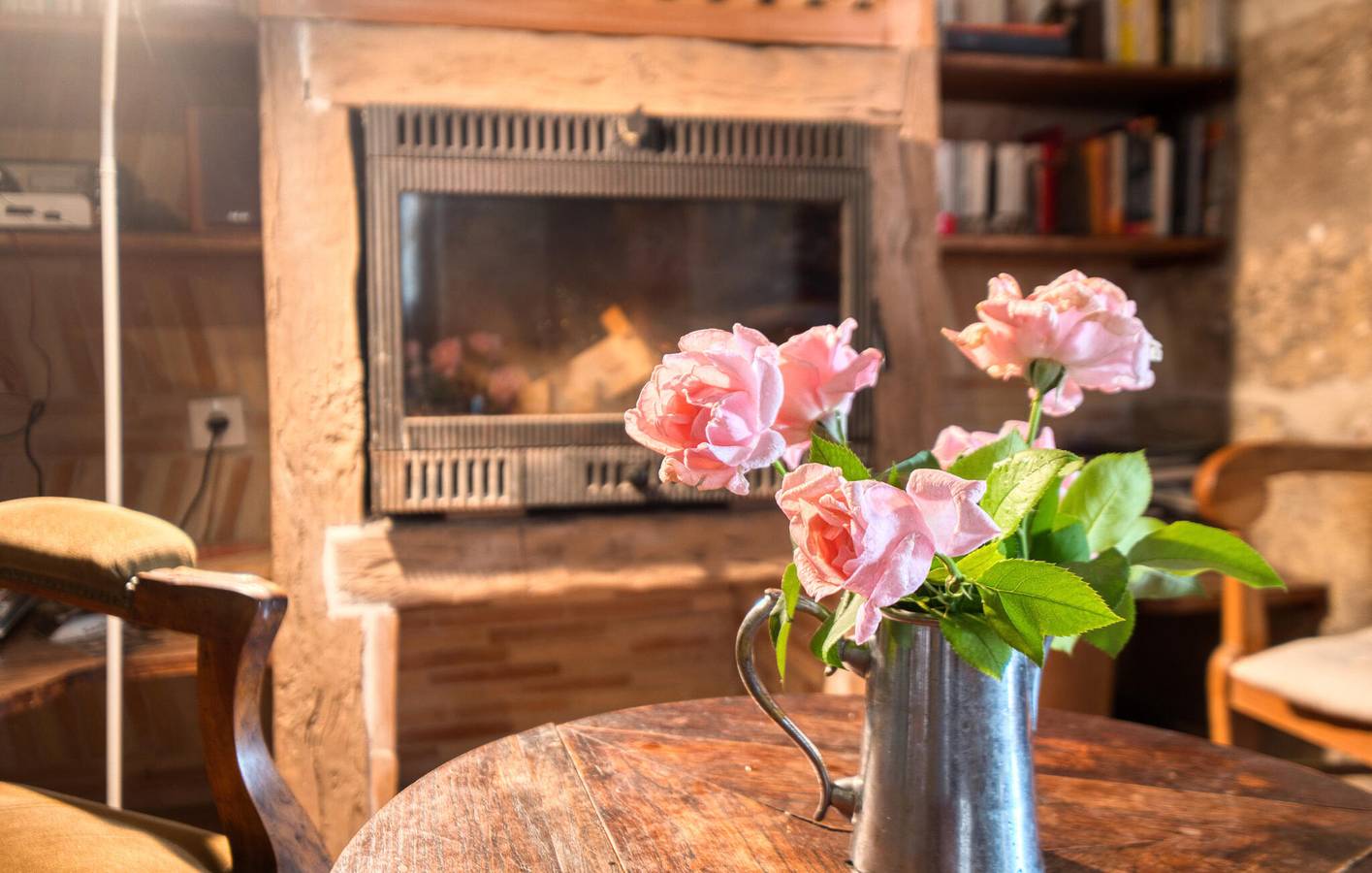 Paradis au bord de la rivière avec piscine et parking in Le Lardin-Saint-Lazare, Périgord Noir