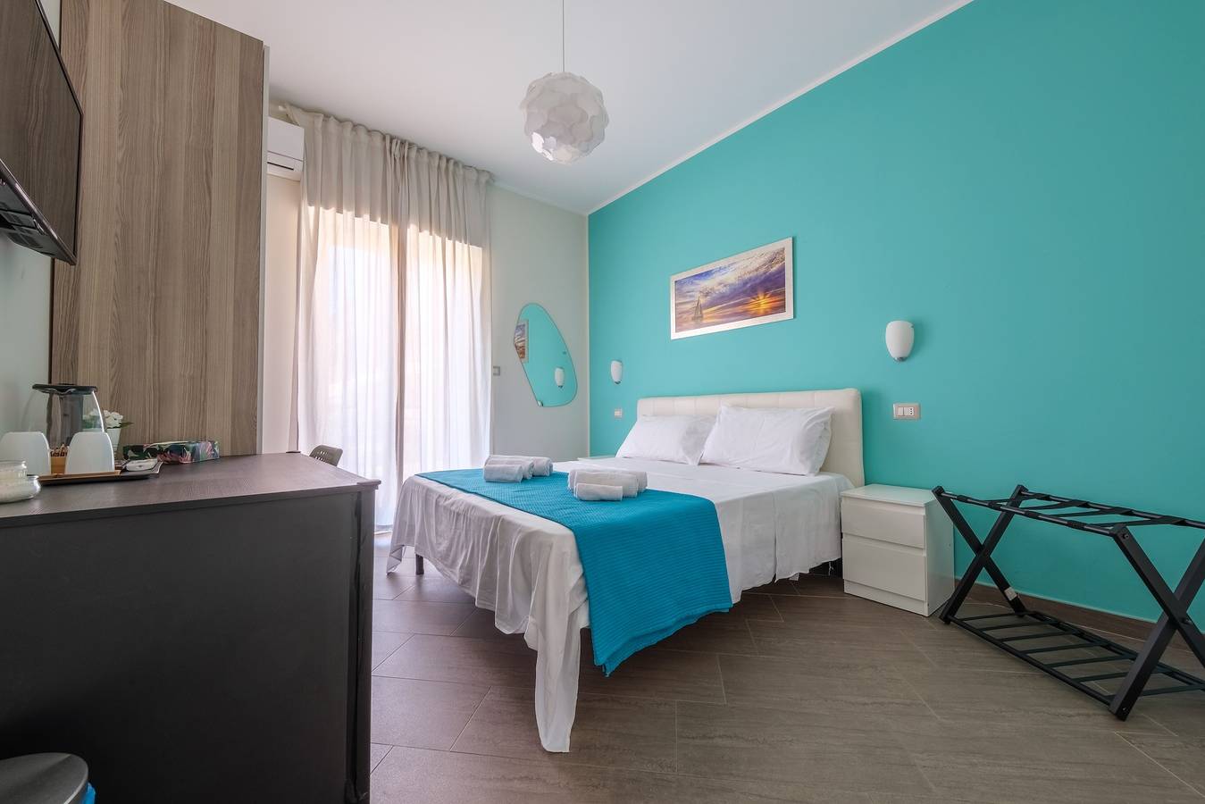 Room 'Catania' with Balcony, Wi-Fi and Air Conditioning in Giardini-Naxos, Messina Province