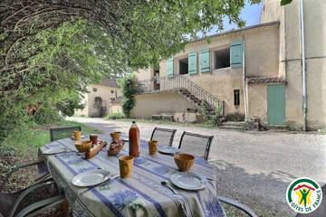 Gîte pour 6 personnes, avec balcon, animaux acceptés à Piégon