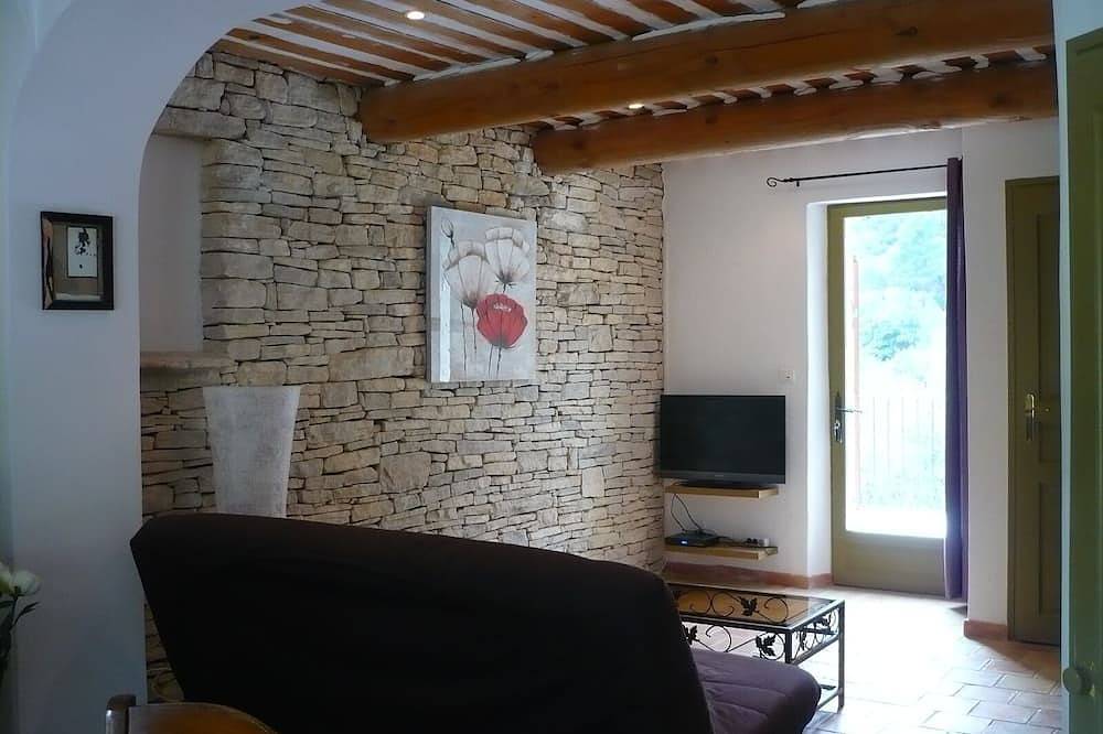 Gîte de vacance dans une bergerie rénovée en pierres avec piscine in Fontaine-de-Vaucluse, Vaucluse