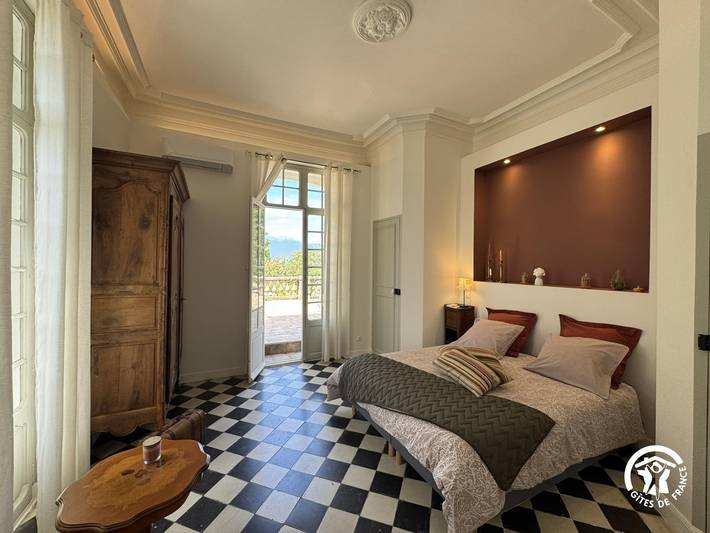 Gîte pour 6 personnes, avec jacuzzi ainsi que terrasse et piscine à Céret - 4