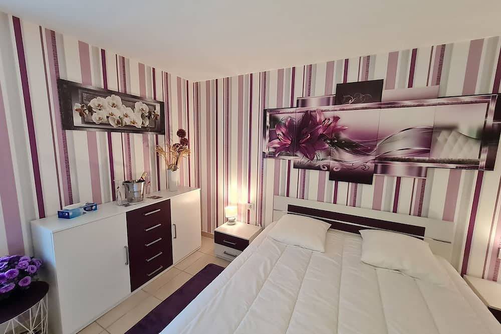 Gemütliches Ferienhaus für 2 Personen mit Ladestation und Parkplatz, nahe Toul und Nancy. in Choloy-Ménillot, Toul