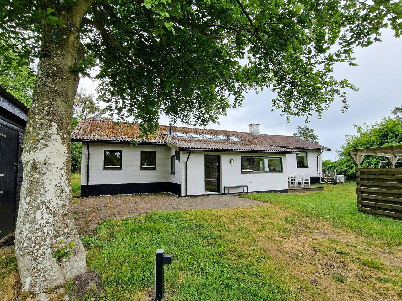 Beach house with sea view near Hou beach in Hou, Aalborg Region