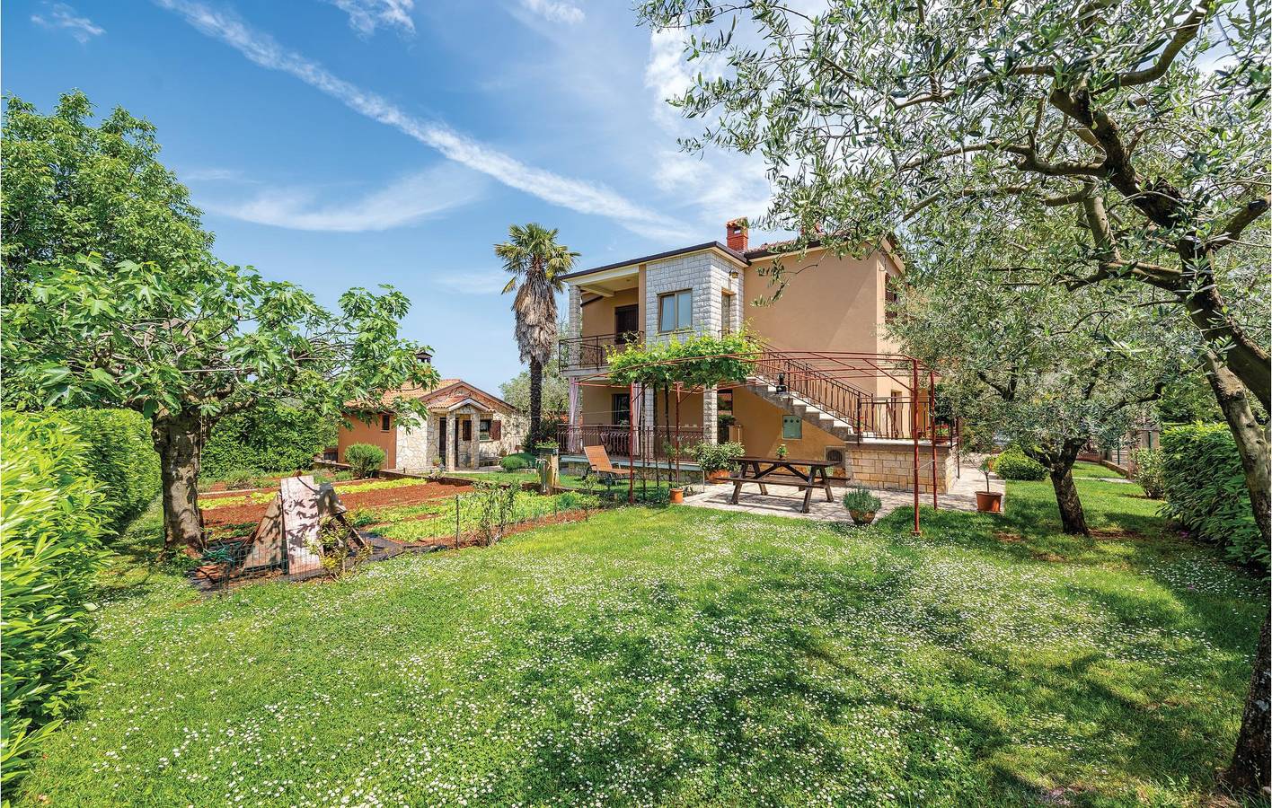 Ganze Ferienwohnung, Gemütliche Ferienwohnung mit WLAN, Klimaanlage und Zugang zur Terrasse in Juricani, Umag und Umgebung
