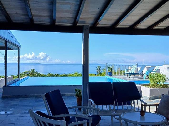 Maison de vacances pour 2 personnes, avec piscine ainsi que terrasse et vue