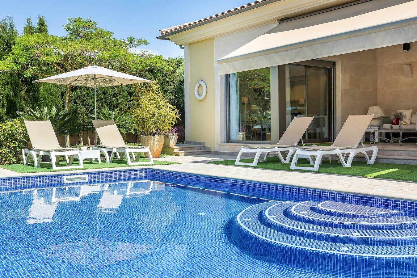 Villa Bellviure Luxury in Palma en una zona residencial, piscina privada, terraza y Wi-Fi. in Sant Marçal, Marrachí