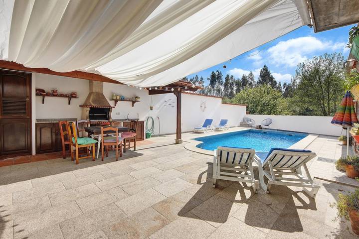 Ferienhaus 'Azenha Da Lagoa Negra' mit Seeblick, privatem Pool und Wlan in Barqueiros, Braga Distrikt
