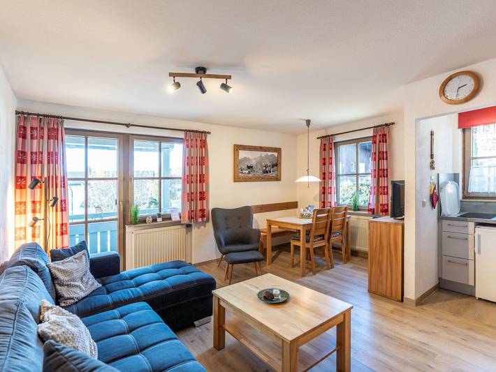 Ferienwohnung für 4 Personen, mit Balkon und Pool sowie Sauna in Bad Hindelang