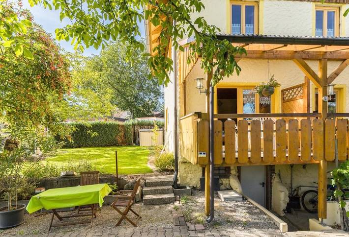 Ferienwohnung für 2 Personen, mit Balkon und Terrasse sowie Garten und Ausblick in Hergensweiler