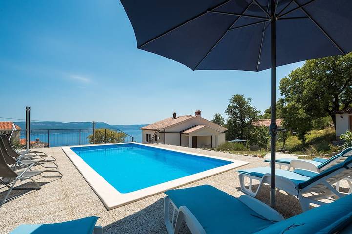 Ferienhaus für 7 Personen, mit Garten und Terrasse in Rabac