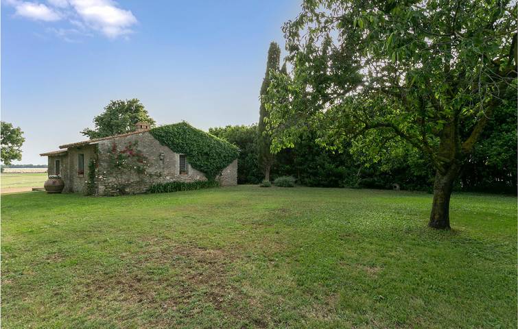 Acogedor apartamento con piscina, terraza y aparcamiento in Ischia di Castro, Provincia de Viterbo