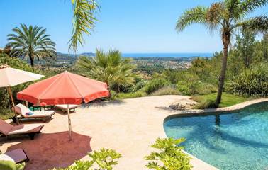 Villa in Santa Eulària des Riu, East Ibiza für 8 