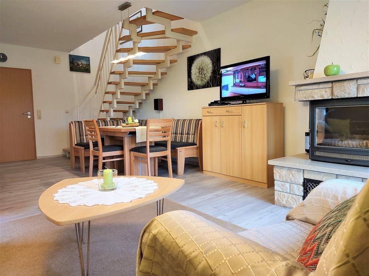 Geheel vakantieappartement, Appartement, douche, Wc, 3 slaapkamers in Wahlrod, Westerwald