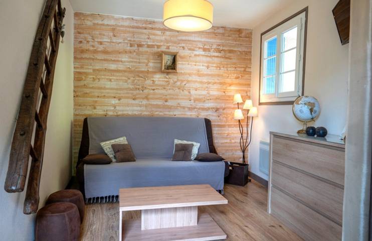 Gîte pour 4 personnes, avec piscine ainsi que terrasse et jardin en Ardèche - 3