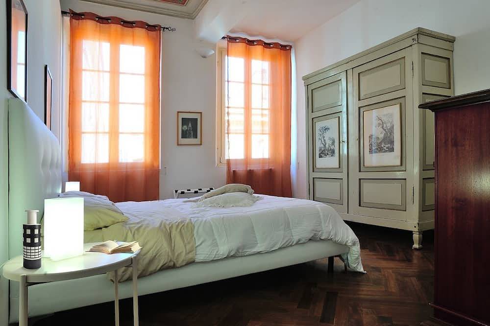 Entire apartment, Alvaro's House in Modena, Modena Province