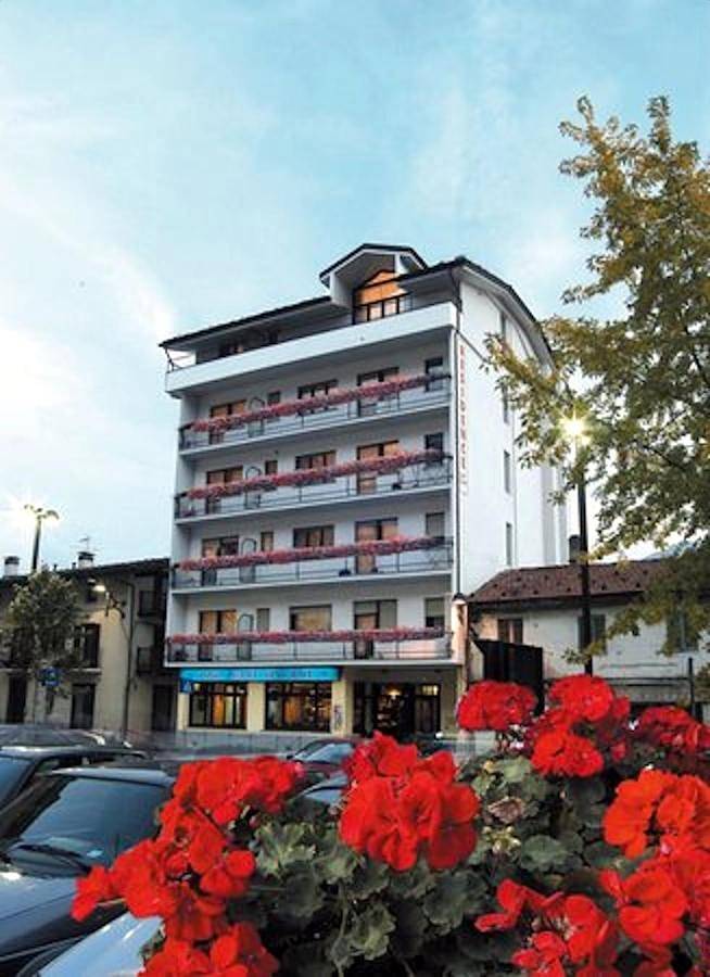 Appart’hôtel pour 3 personnes, avec balcon et vue - 1