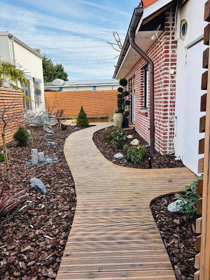 Ferienwohnung für 4 Personen, mit Terrasse und Garten sowie Ausblick