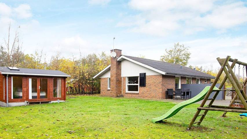 Ferienhaus für 7 Personen, mit Terrasse, mit Haustier in Bork Havn