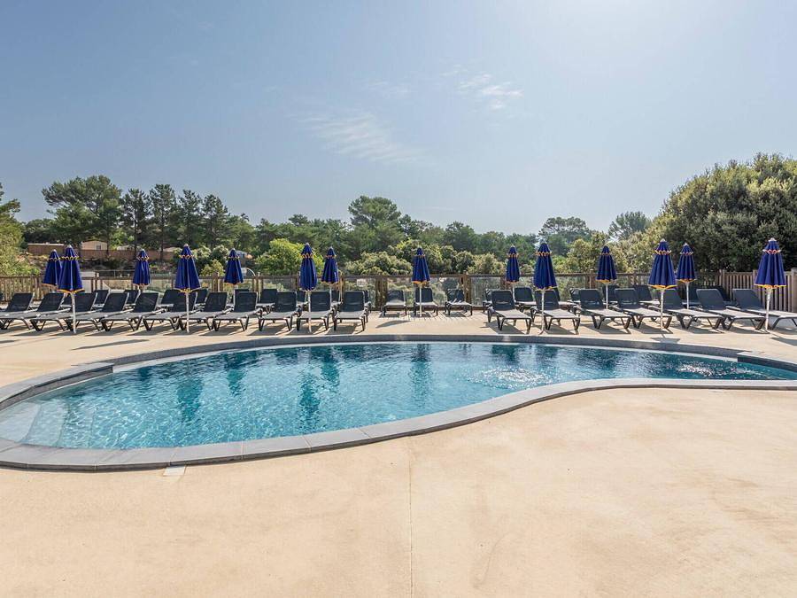 Camping Les Gorges de Provence - Tente en toile et en bois 5 personnes - Tente Eco Lodge | 2 Ch. | 4/5 Pers. | Sans Sdb in Montagnac-Montpezat, Parc naturel régional du Verdon