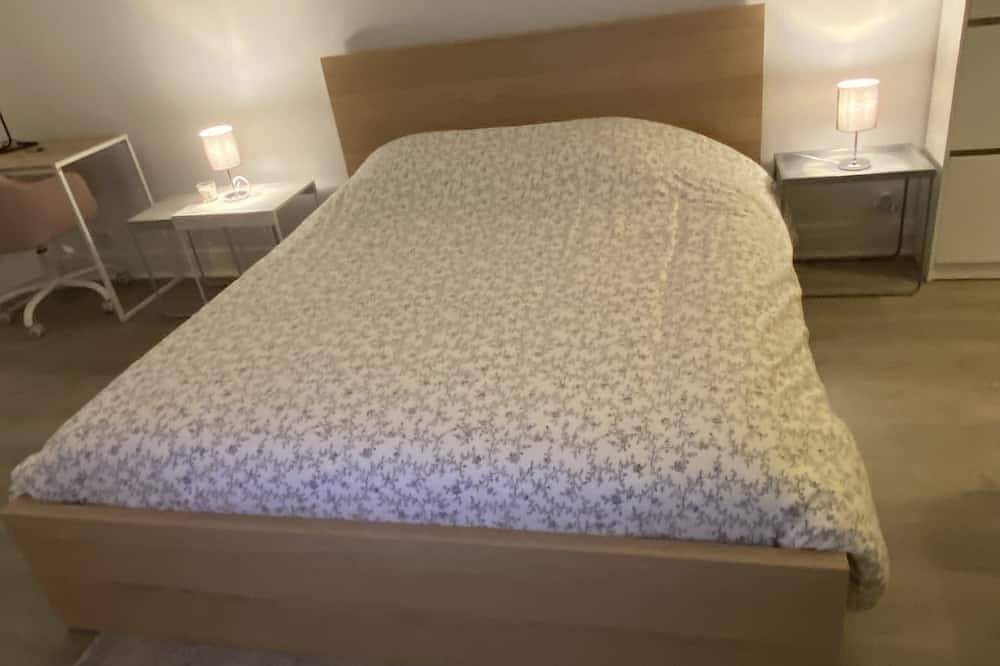 Apartamento entero, Studio A Chaville à la Porte de Paris et de Versailles in Chaville, Altos del Sena