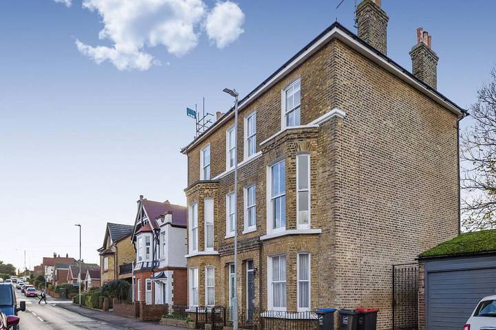 Cottage for 8 people, with garden in Broadstairs