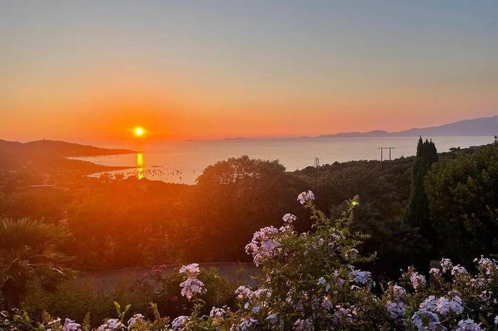 Location de vacances pour 8 personnes, avec jacuzzi et jardin, animaux acceptés dans Portigliolo