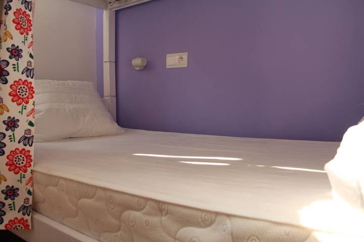 Room for 1 people - 1