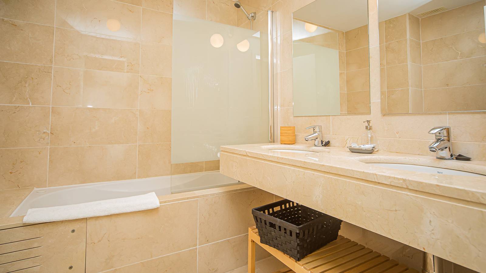Apartamento entero, Casares Beach 412 in Playa Ancha, Casares