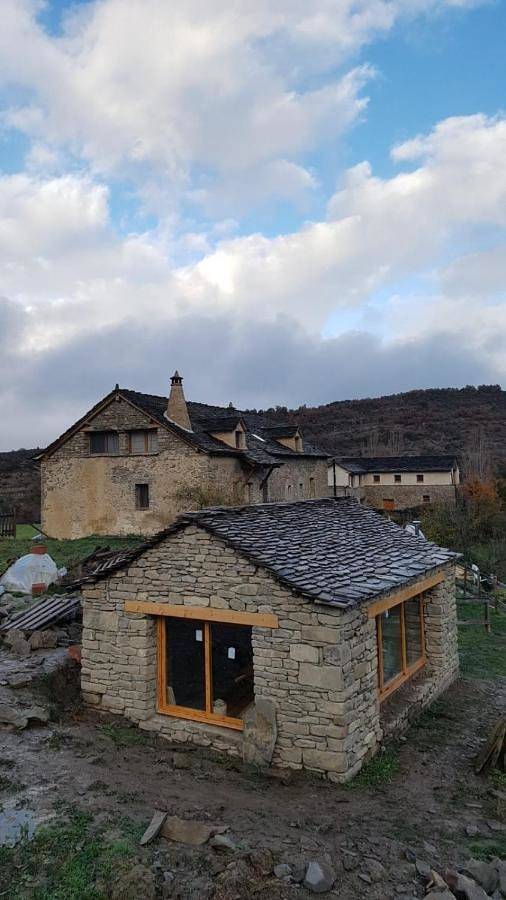 Four-Bedroom House in Sabiñánigo, Pirineo Aragonés