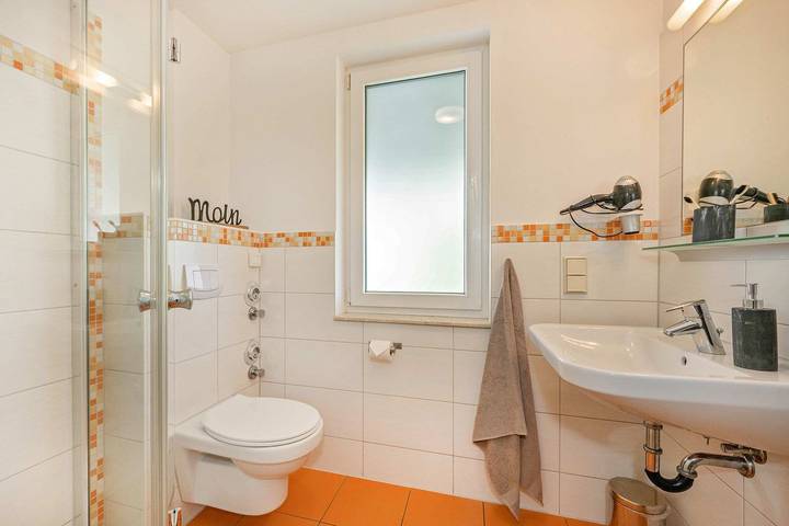 Apartamento entero, Apartamento de vacaciones para 3 personas con jardín in Zinnowitz, Usedomer Norden