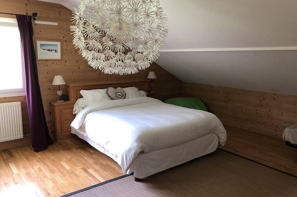 Appartement entier, Le Chalet des Noisettes/ Appartement Le Noirmont   85m2 Classé 3* Avec Garage in Les Rousses, Parc naturel régional du Haut-Jura