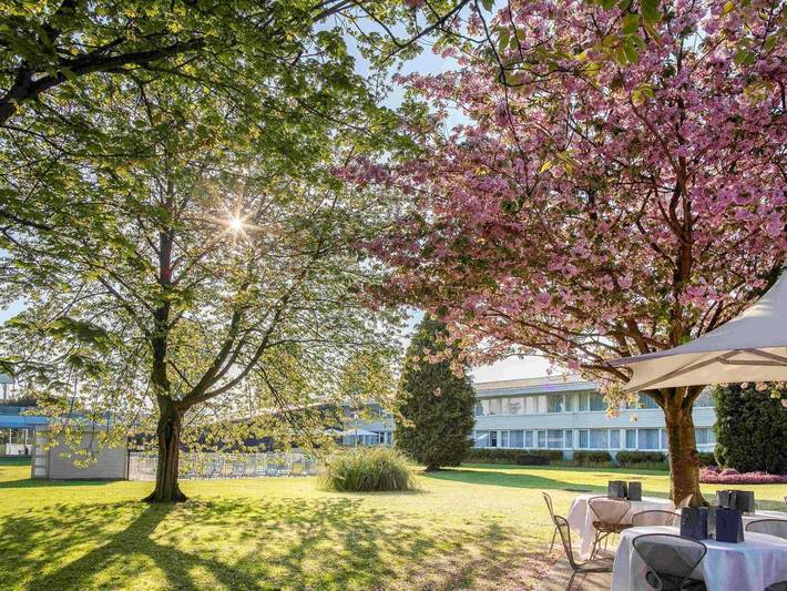 Hôtel pour 4 personnes, avec piscine ainsi que jardin et vue, animaux acceptés à Lesquin