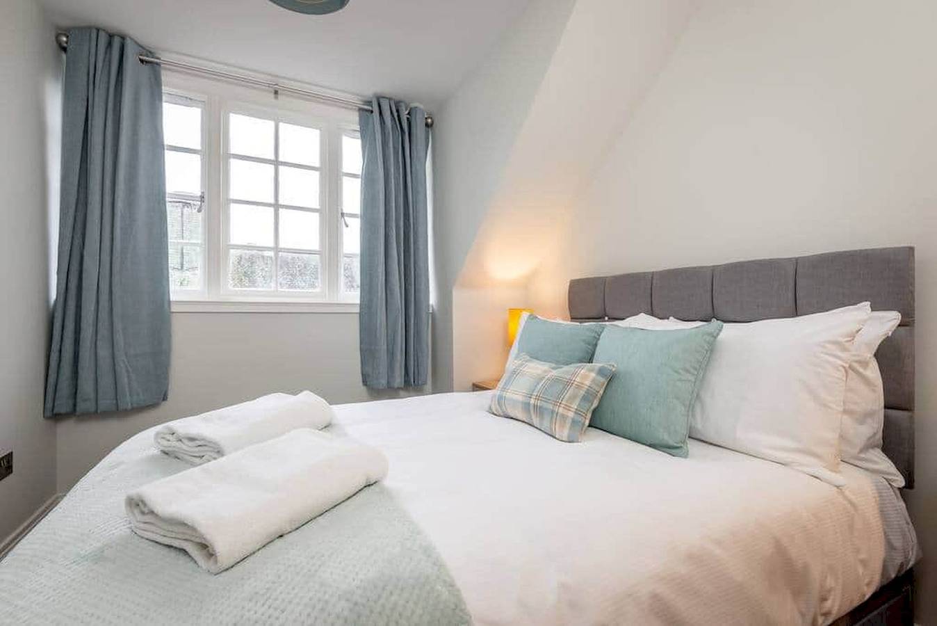 Entire apartment, South Street Apartments (No 14G) in St Andrews, Fife region