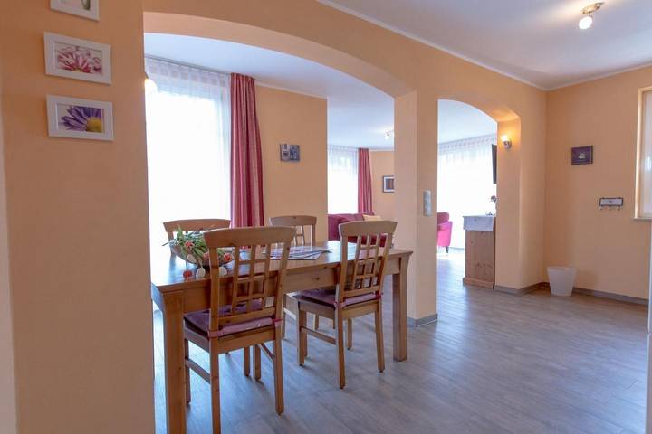 Ferienwohnung für 5 Personen, mit Garten in Kühlungsborn - 2