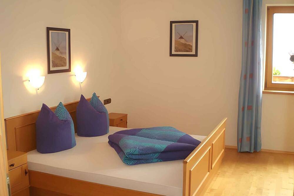 Ganze Wohnung, Ferienwohnung in ruhiger Lage mitten der Zillertaler Bergwelt in Stummerberg, Ski-Optimal Hochzillertal