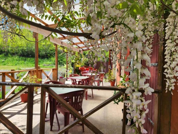 Hôtel pour 2 personnes, avec terrasse et vue à Jumeaux - 3