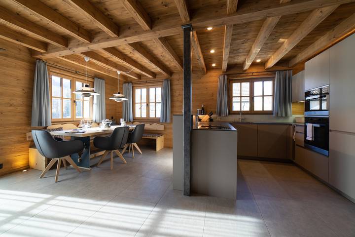 Ferienhaus für 8 Personen, mit Balkon und Whirlpool sowie Terrasse und Sauna in Wildhaus-Alt St. Johann