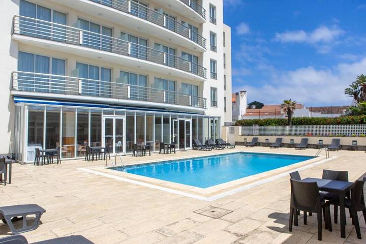 Hotel für 10 Personen, mit Pool und Terrasse - 1
