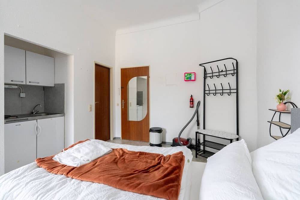 Ganze Wohnung, Stylish Apartment at Main Square • 35 m² • Quiet in Leoben, Lavanttaler Alpen