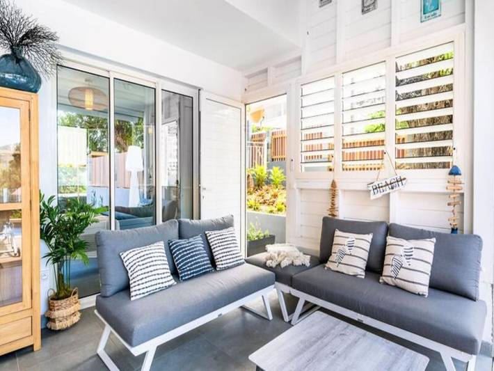 Gîte pour 6 personnes, avec jardin et piscine, adapté aux familles à Terre-de-Haut - 4