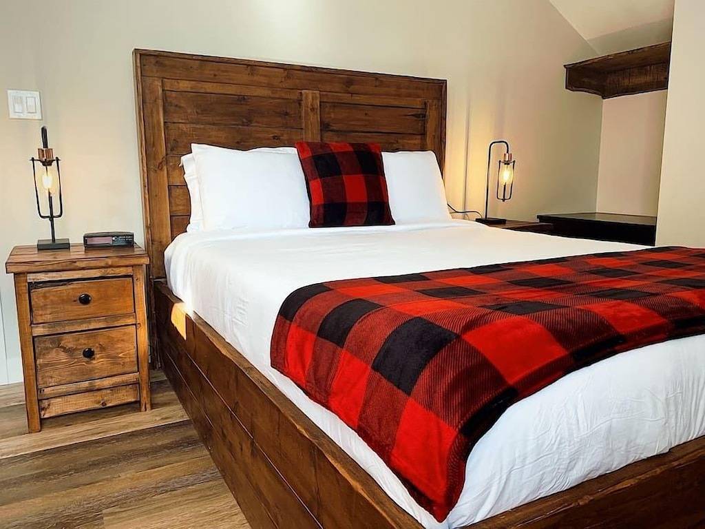 Ganze Wohnung, Brandneu! 2 Side-by-Side-Eigentumswohnungen mit Whirlpool + epische Aussicht + kostenloser Parkpass in Banff-Nationalpark