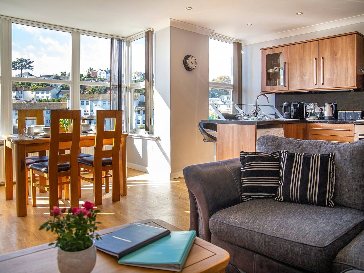 Entire apartment, High Gables in Paignton, Torbay