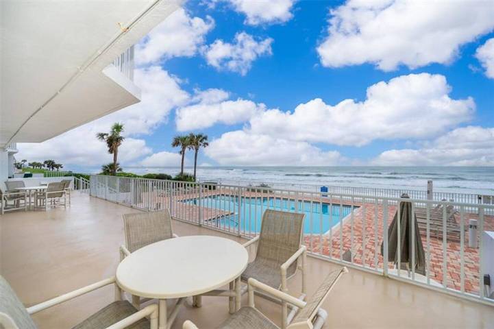 Vacation rental for 6 people, with terrace and pool in Ponce Inlet