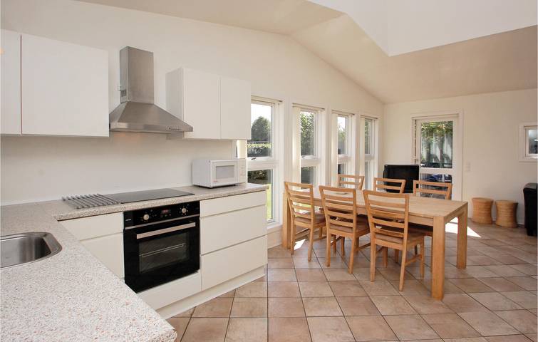 Ferienhaus für 6 Personen, mit Garten und Whirlpool in Råde Strand - 4