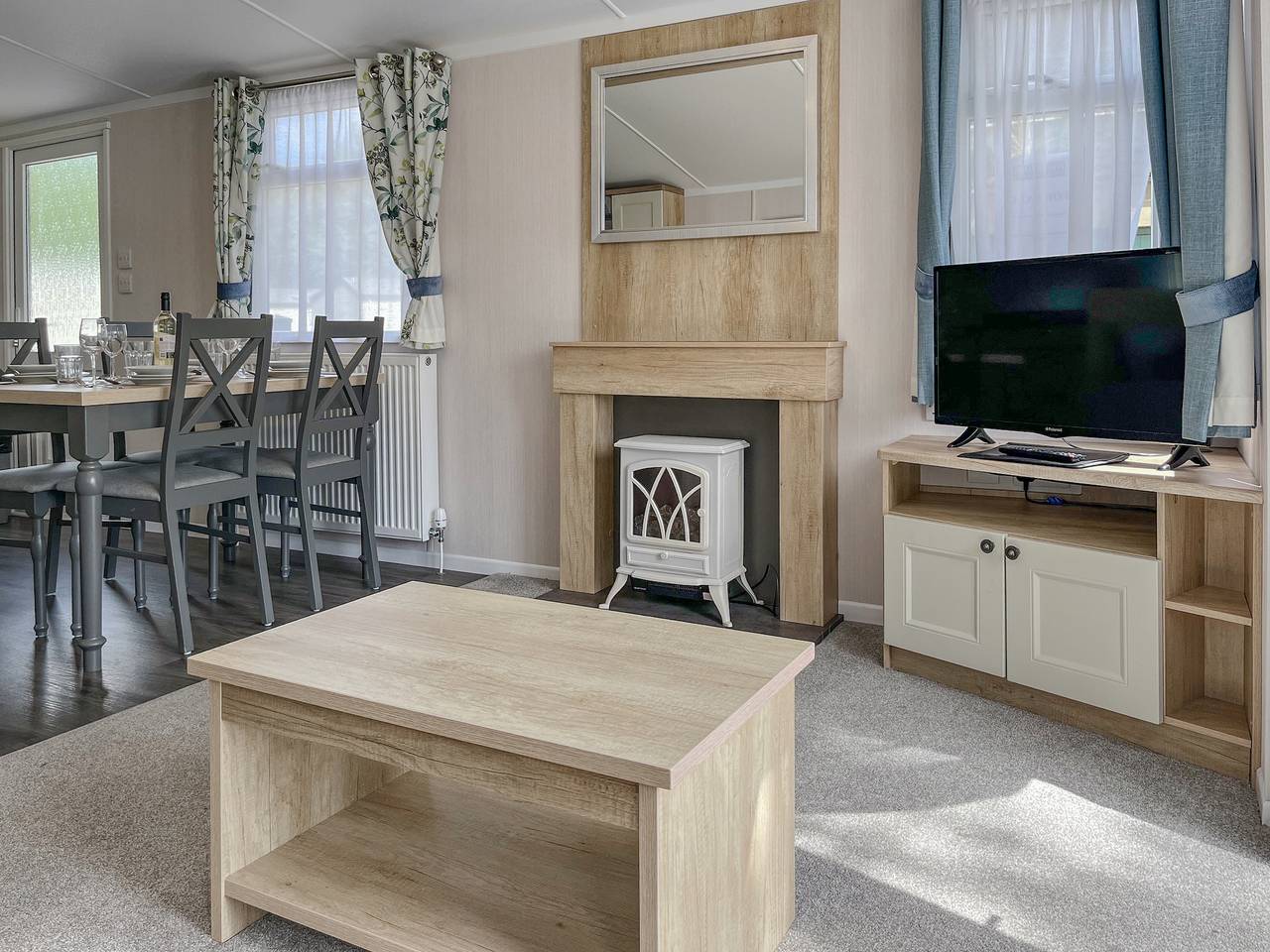 Ousbrough Tail-Wag Retreat - Uk50088 in Gateshead